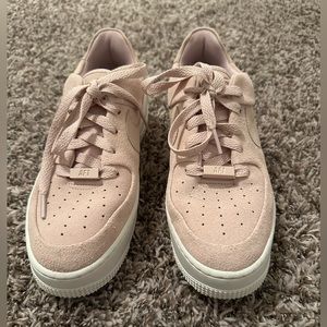 Nike Air Force 1 Sage Low